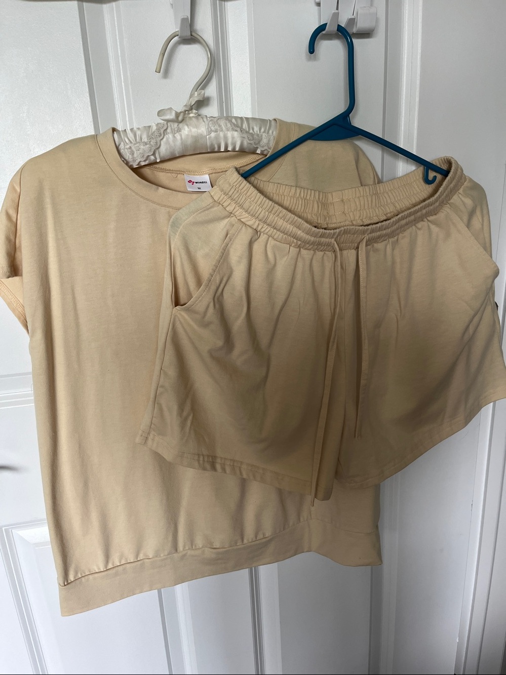 Cream Elastic-Waist Shorts Set